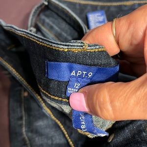 Apt 9 size 12